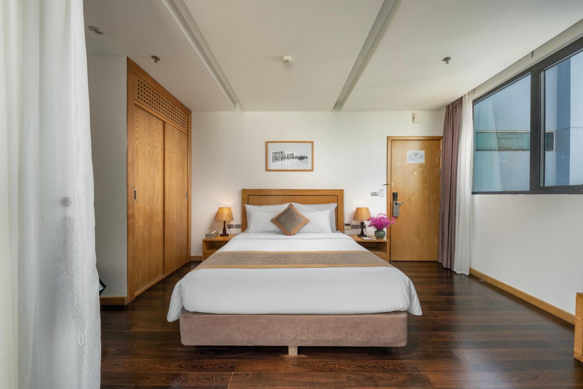 Parkside Sunline Hotel Ханой Экстерьер фото