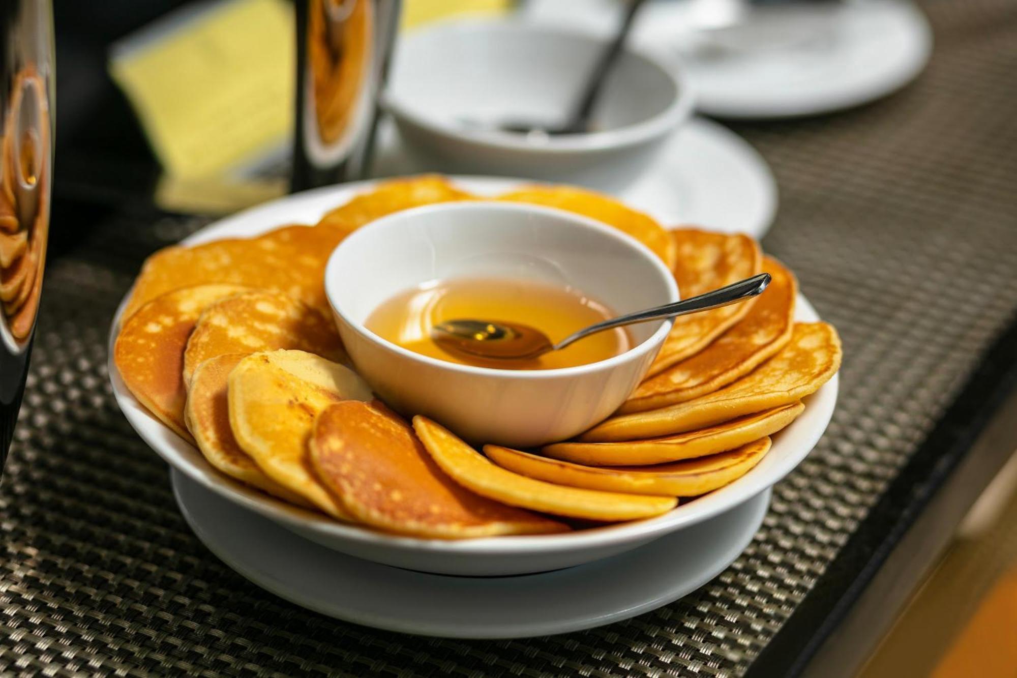 Parkside Sunline Hotel Ханой Экстерьер фото