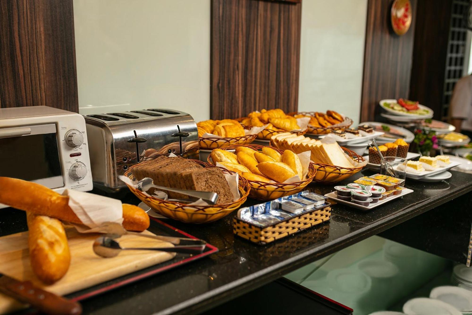 Parkside Sunline Hotel Ханой Экстерьер фото